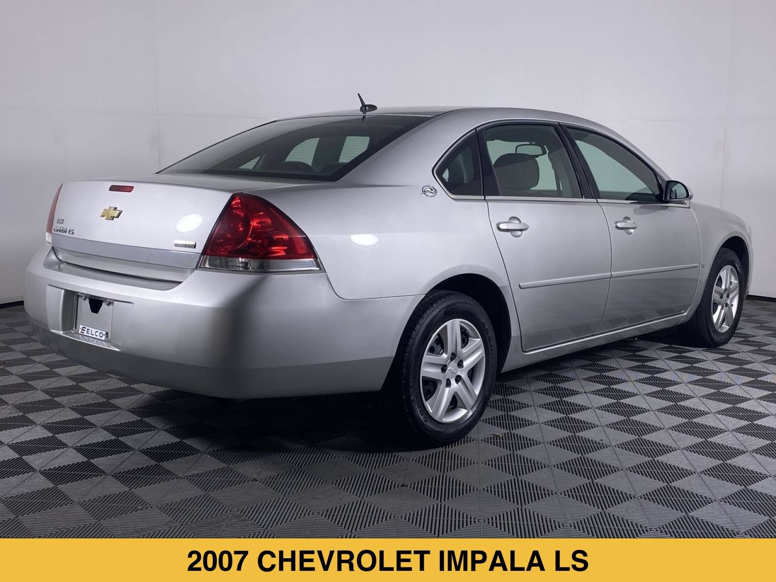 Used 2007 Chevrolet Impala LS FWD image 16