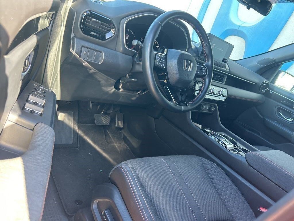 Used 2023 Honda Pilot Sport image 13