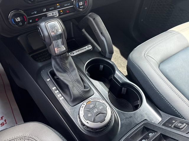 Used 2024 Ford Bronco Outer Banks AWD/4WD image 17