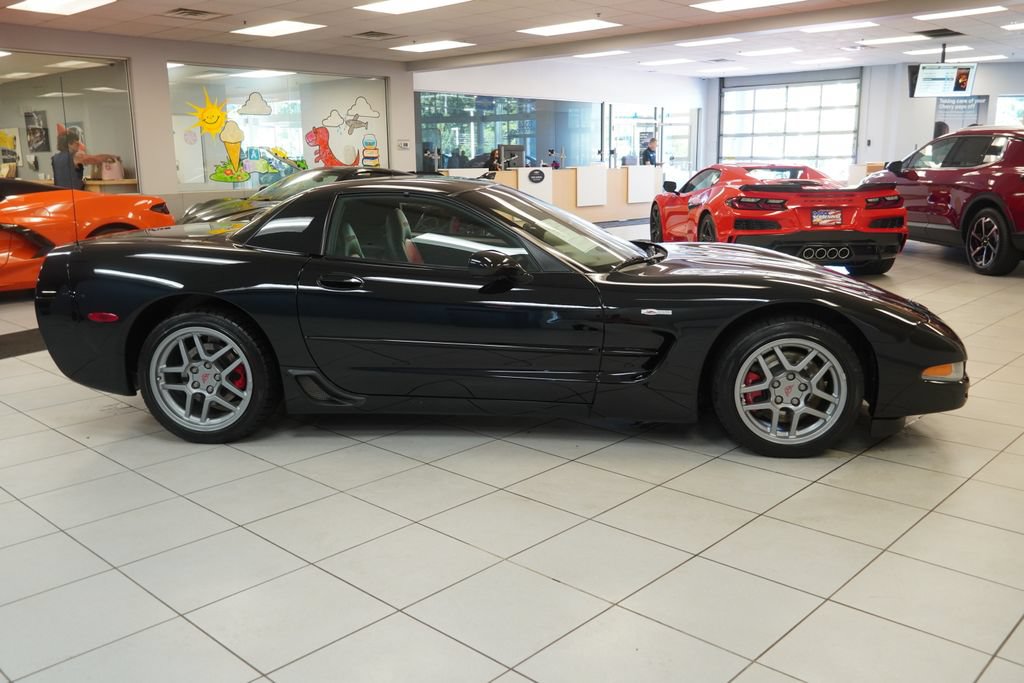 Used 2002 Chevrolet Corvette Z06 w/ Memory Pkg RWD image 14