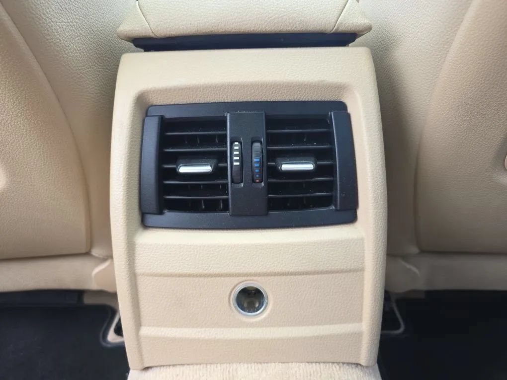Used 2015 BMW 328i Sedan RWD image 39