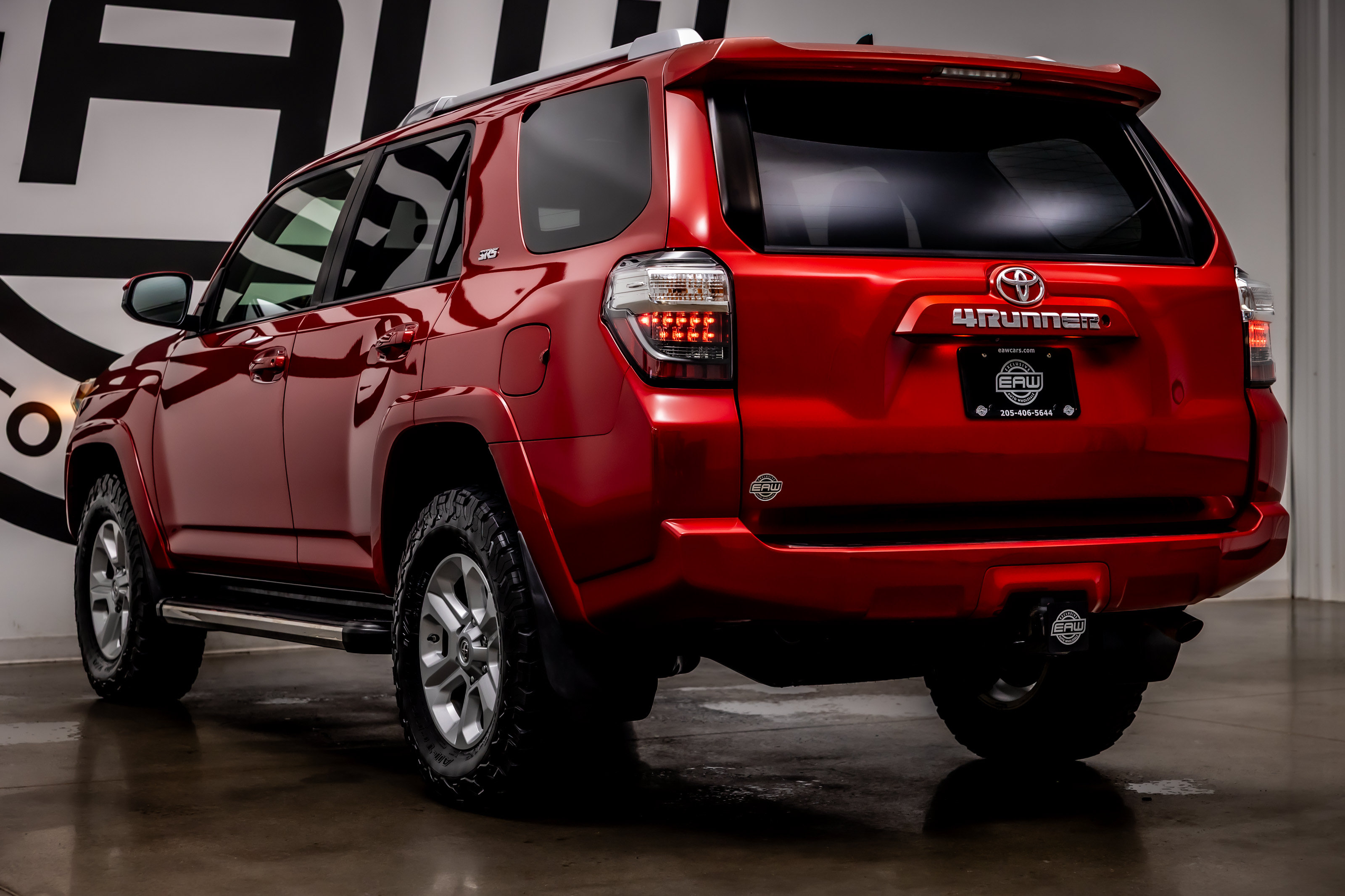 Used 2016 Toyota 4Runner SR5 AWD/4WD image 31