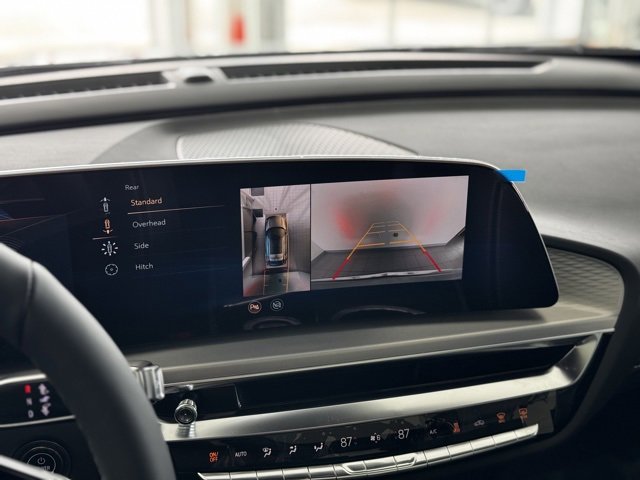 New 2025 Cadillac Lyriq Luxury image 3