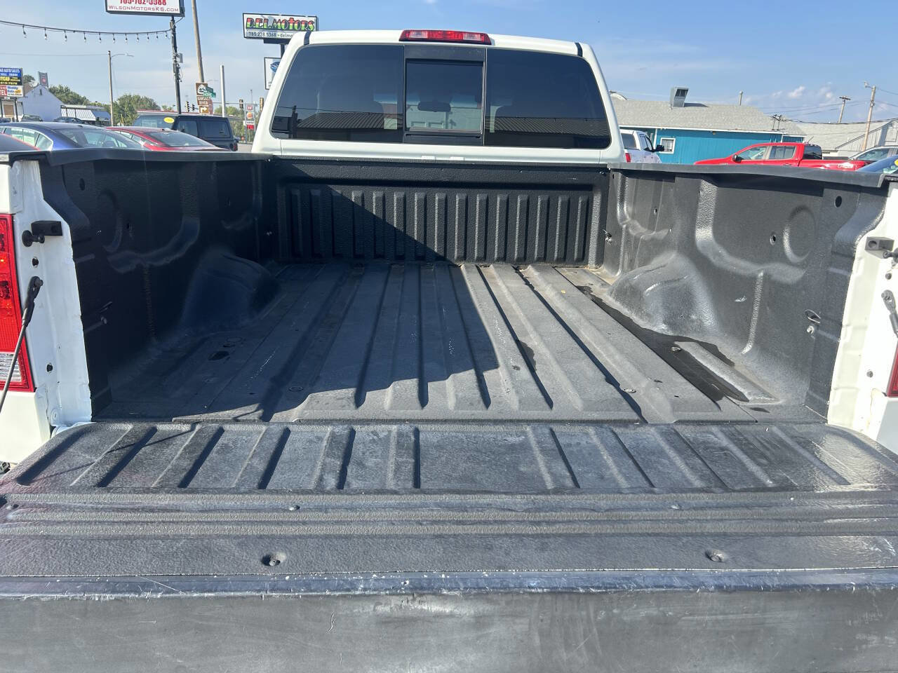 Used 2013 Nissan Titan SV image 6