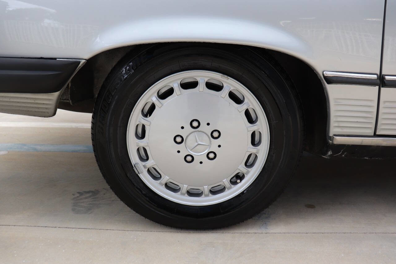 Used 1987 Mercedes-Benz 560 SL image 14