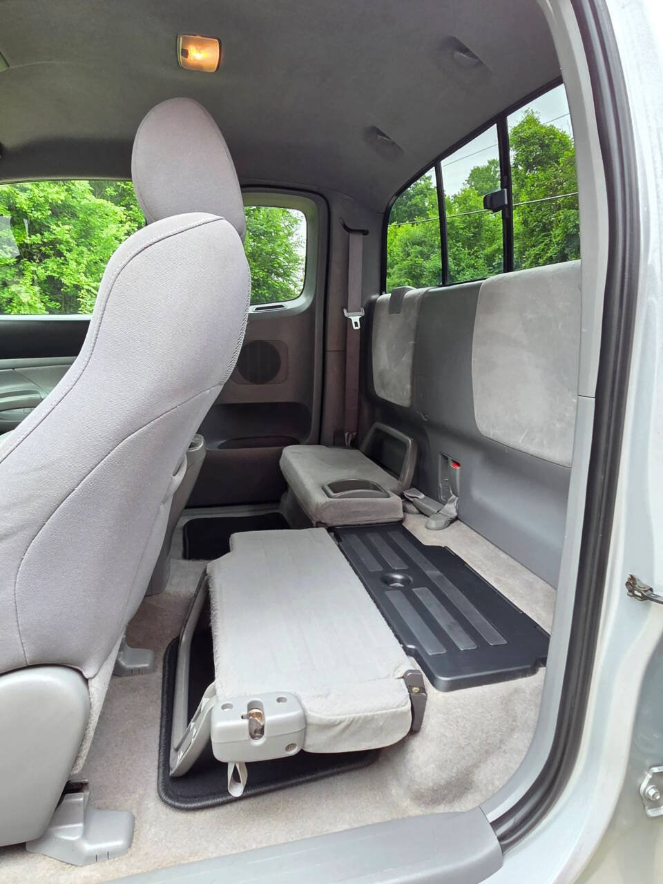 Used 2005 Toyota Tacoma PreRunner RWD image 21