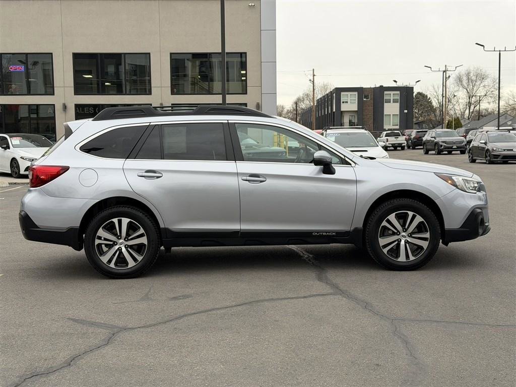 Used 2018 Subaru Outback 2.5i Limited image 8