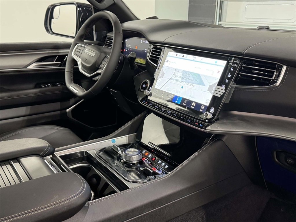 New 2026 Jeep Grand Wagoneer L Limited image 10