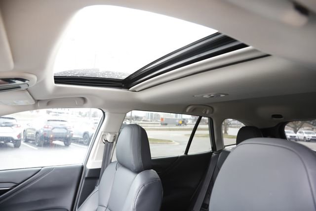 Used 2023 Subaru Outback Limited image 16