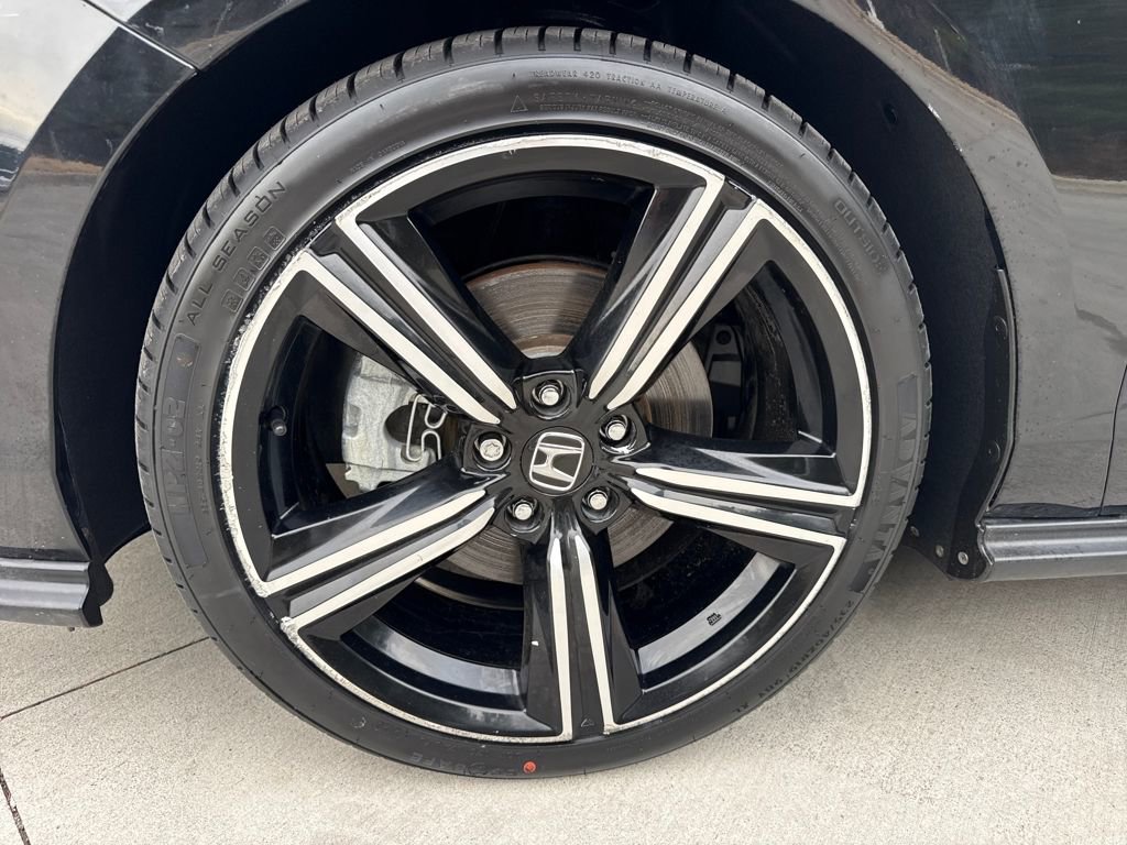 Used 2024 Honda Accord Sport image 11