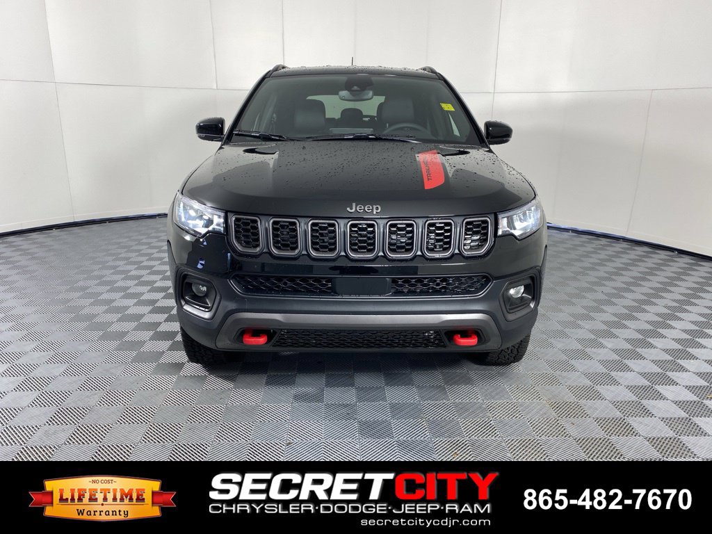 New 2026 Jeep Compass Trailhawk AWD/4WD image 2