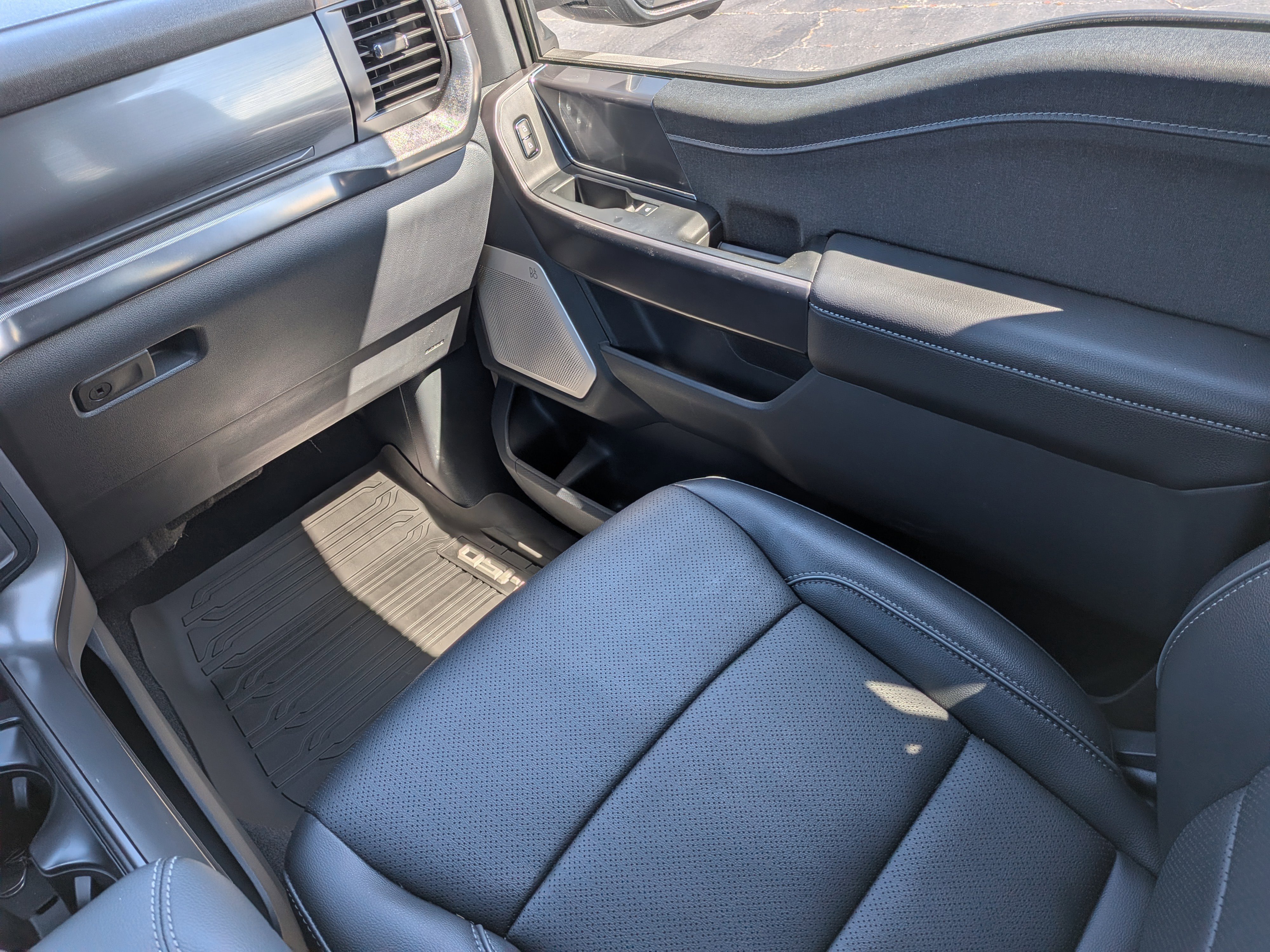 Used 2026 Ford F150 Lariat AWD/4WD image 16