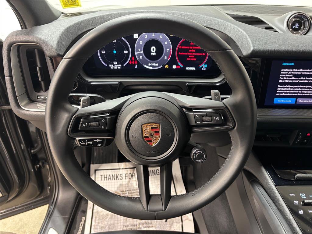 Used 2025 Porsche Cayenne S image 18