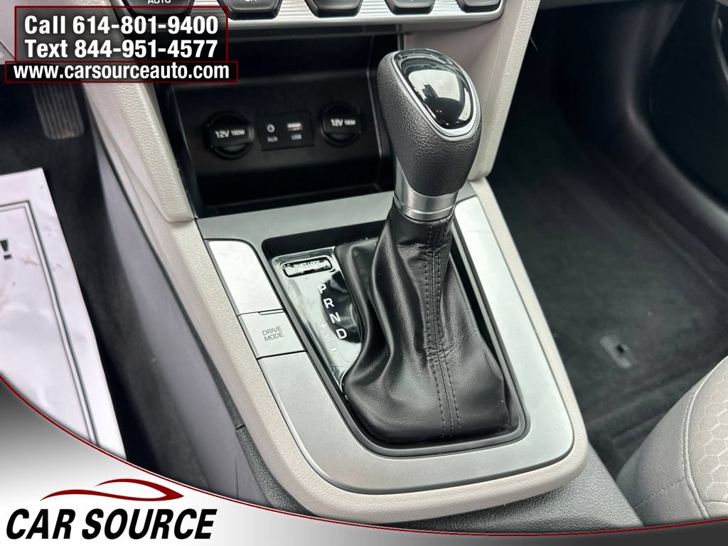 Used 2020 Hyundai Elantra SE FWD image 12
