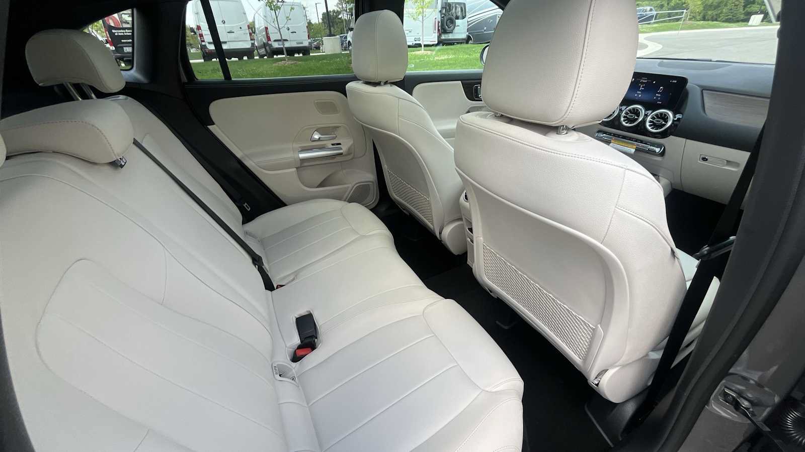 New 2026 Mercedes-Benz GLA 250 4MATIC image 12