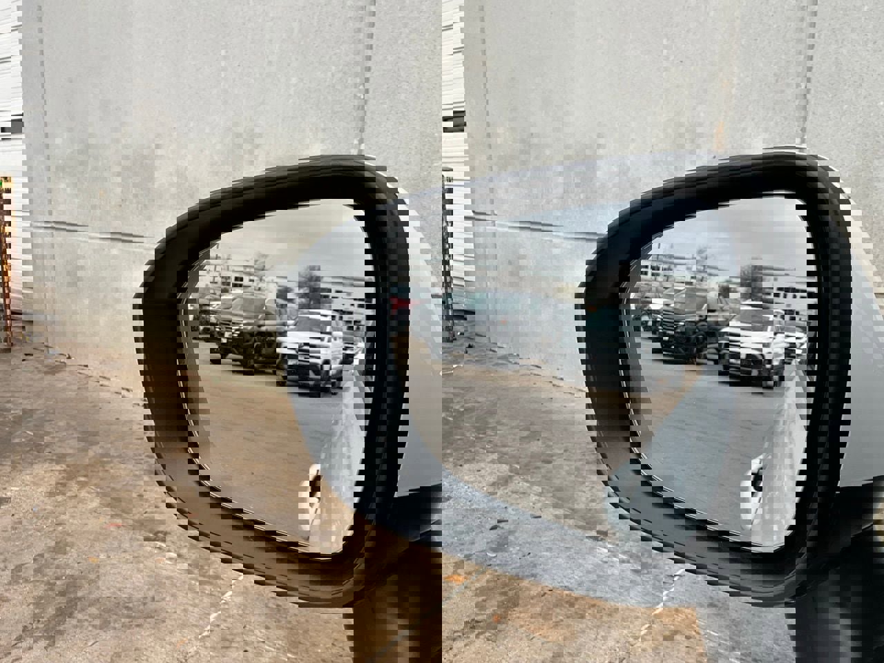 Used 2025 Nissan Rogue SV image 19