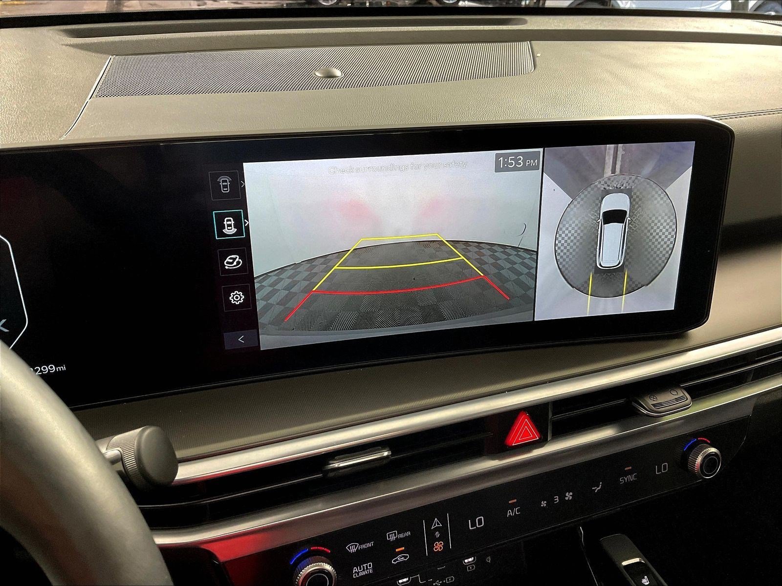 Certified 2025 Kia Sorento SX FWD image 14