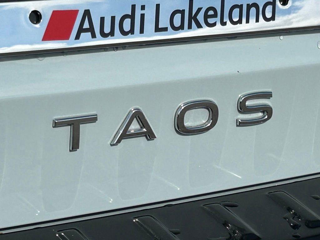 Used 2025 Volkswagen Taos SE image 51