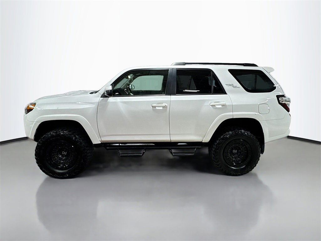 Used 2021 Toyota 4Runner TRD Off-Road image 10