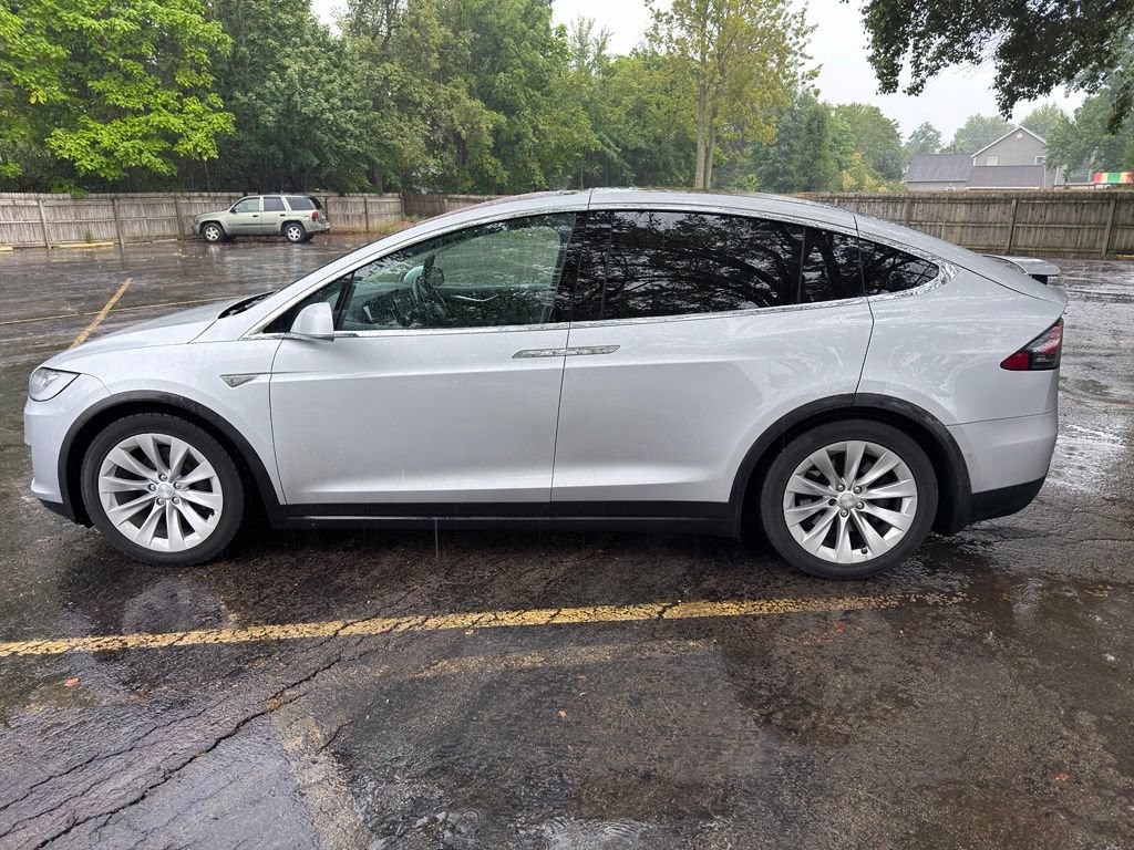 Used 2016 Tesla Model X 75D AWD/4WD image 12