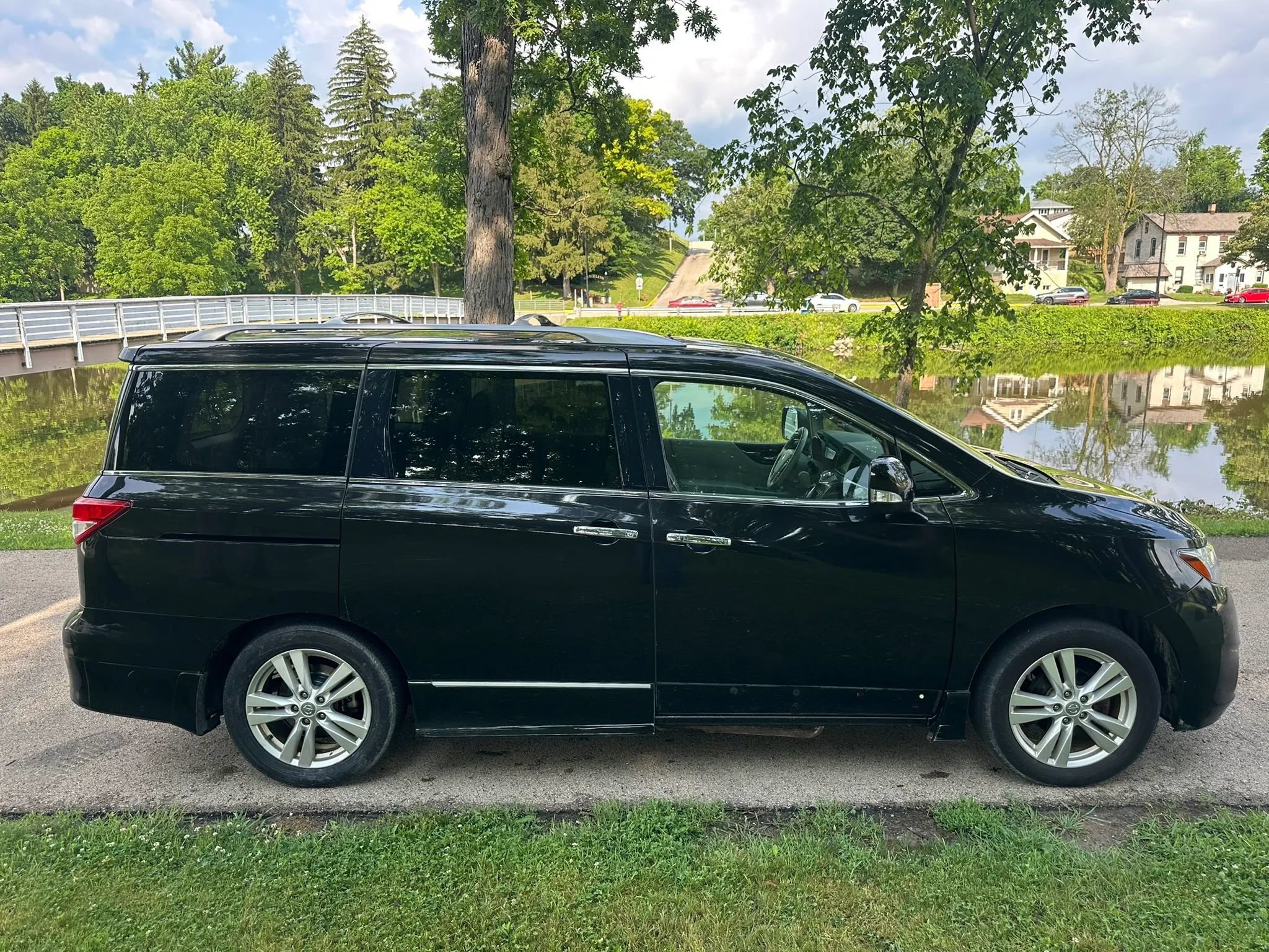 Used 2012 Nissan Quest SL w/ Value Cargo Pkg FWD image 5