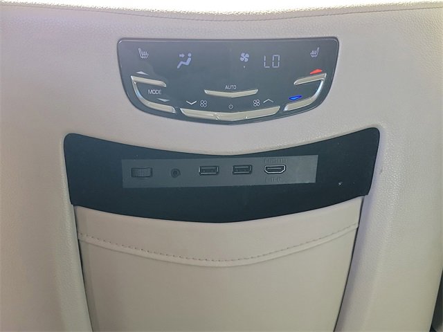 Used 2017 Cadillac Escalade Luxury image 21