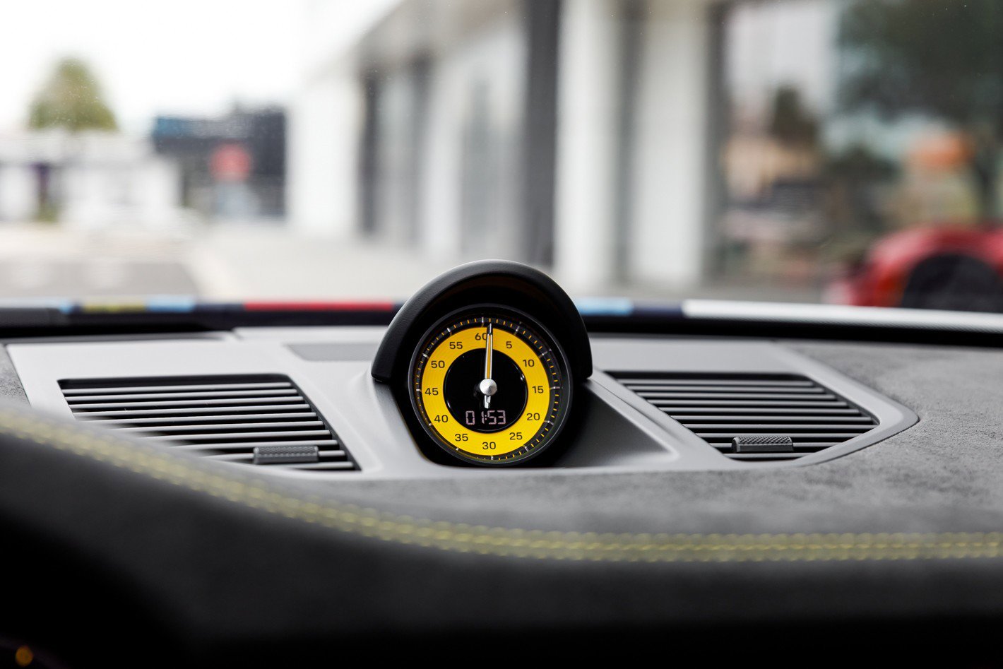 Used 2025 Porsche 911 GT3 RS image 45