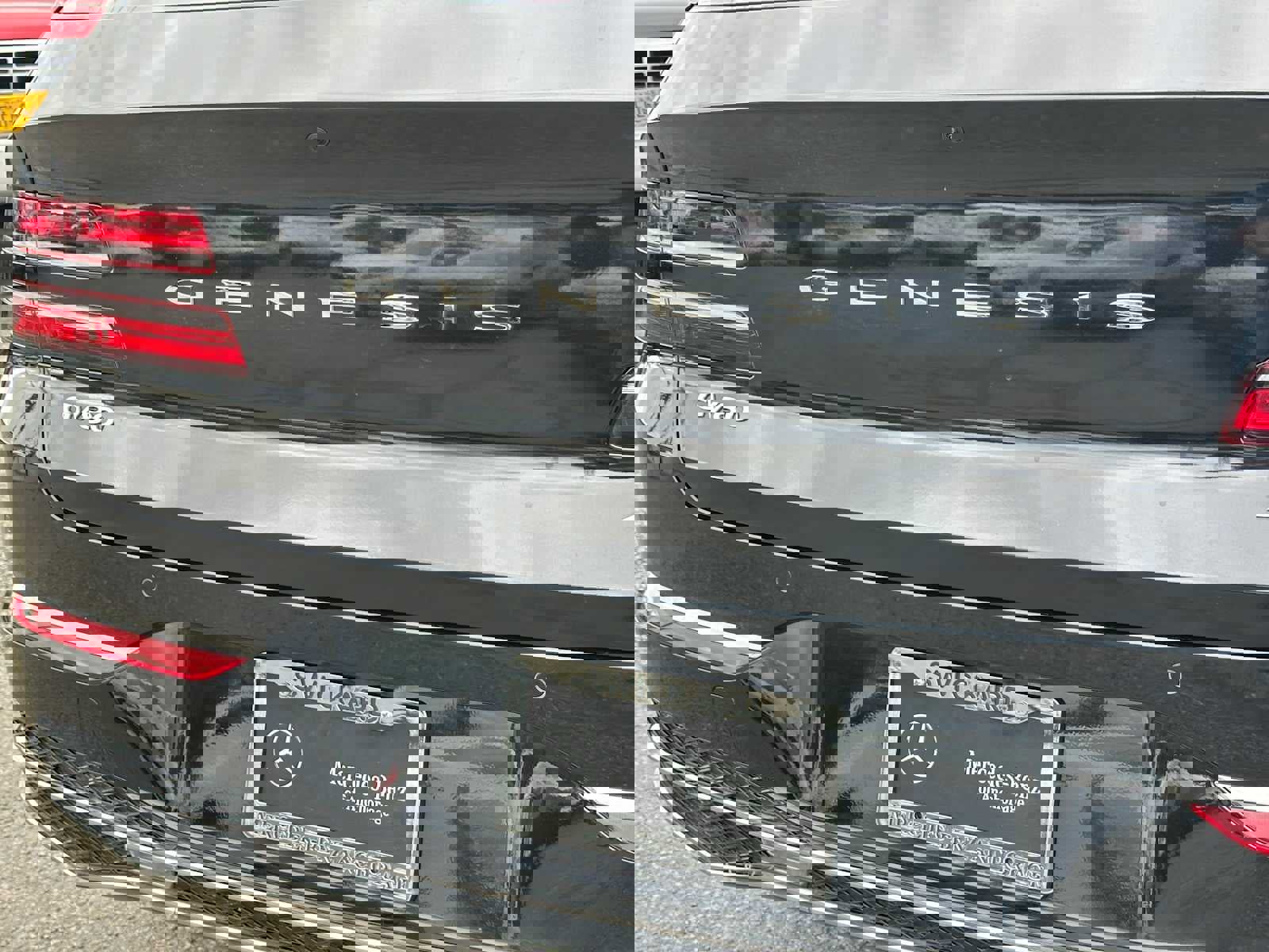 Used 2025 Genesis GV80 2.5T Standard image 13