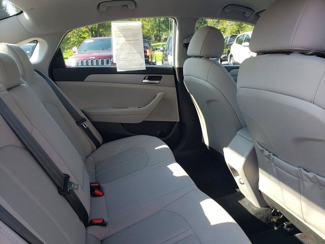 Used 2018 Hyundai Sonata SE FWD image 16