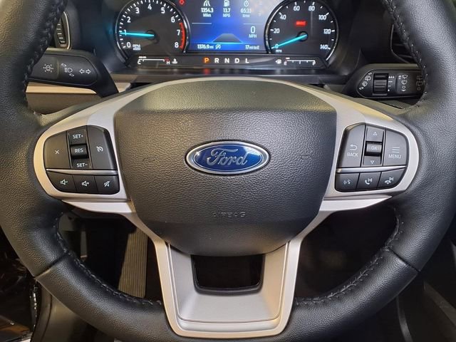 Used 2024 Ford Explorer XLT w/ Equipment Group 202A image 12