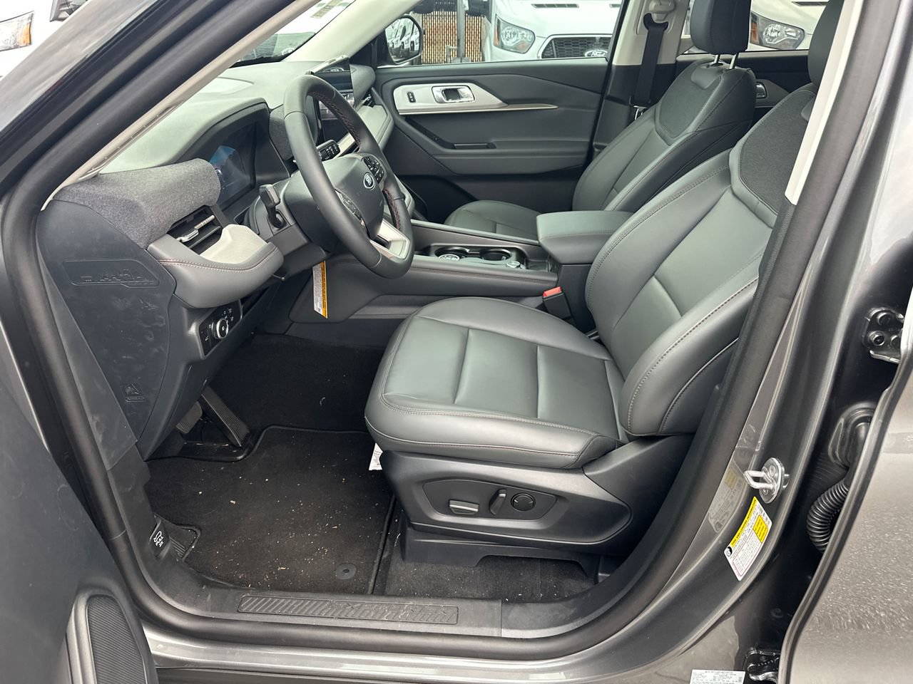 New 2026 Ford Explorer Active w/ Active Comfort Package RWD image 9
