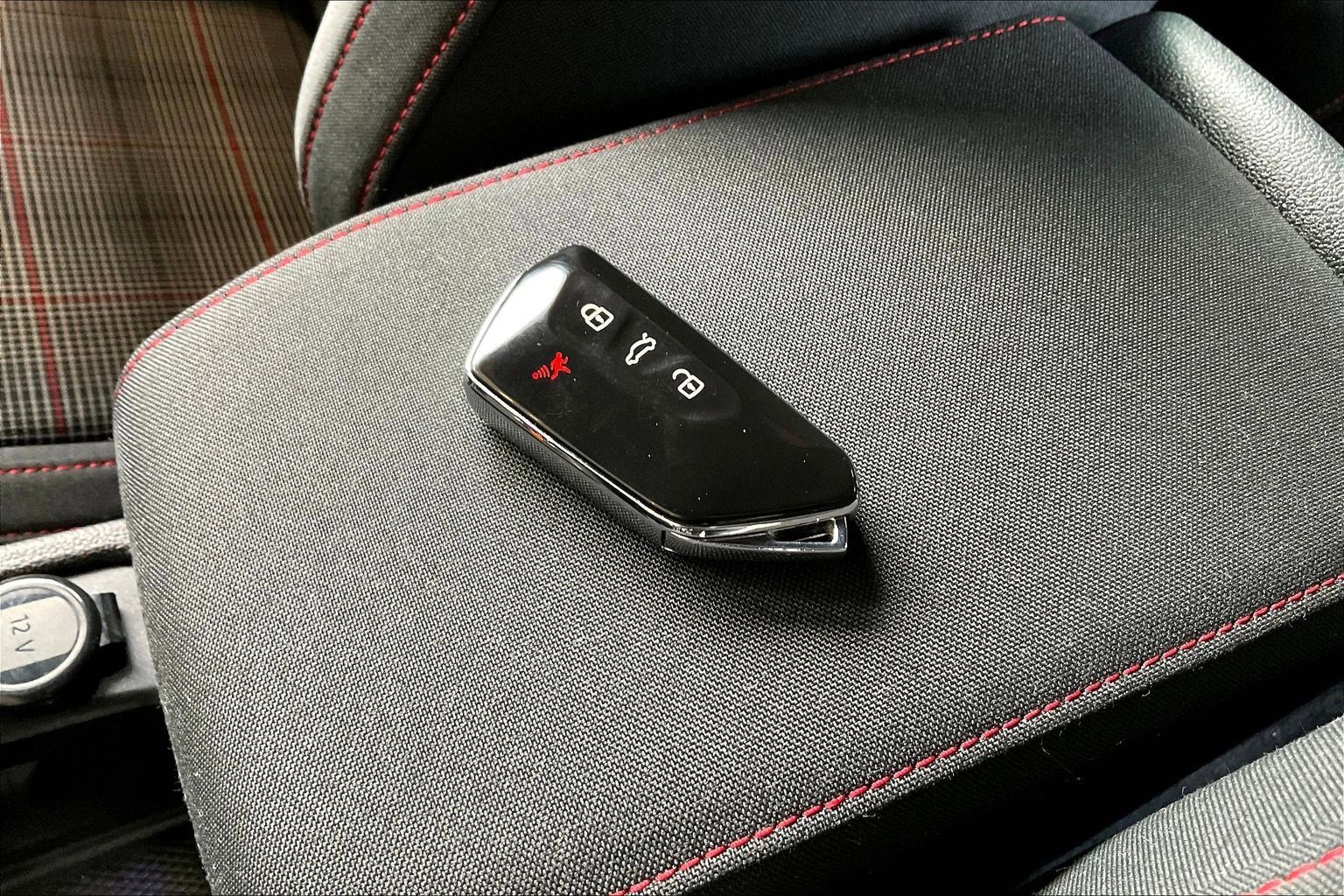 Used 2022 Volkswagen GTI S FWD image 32