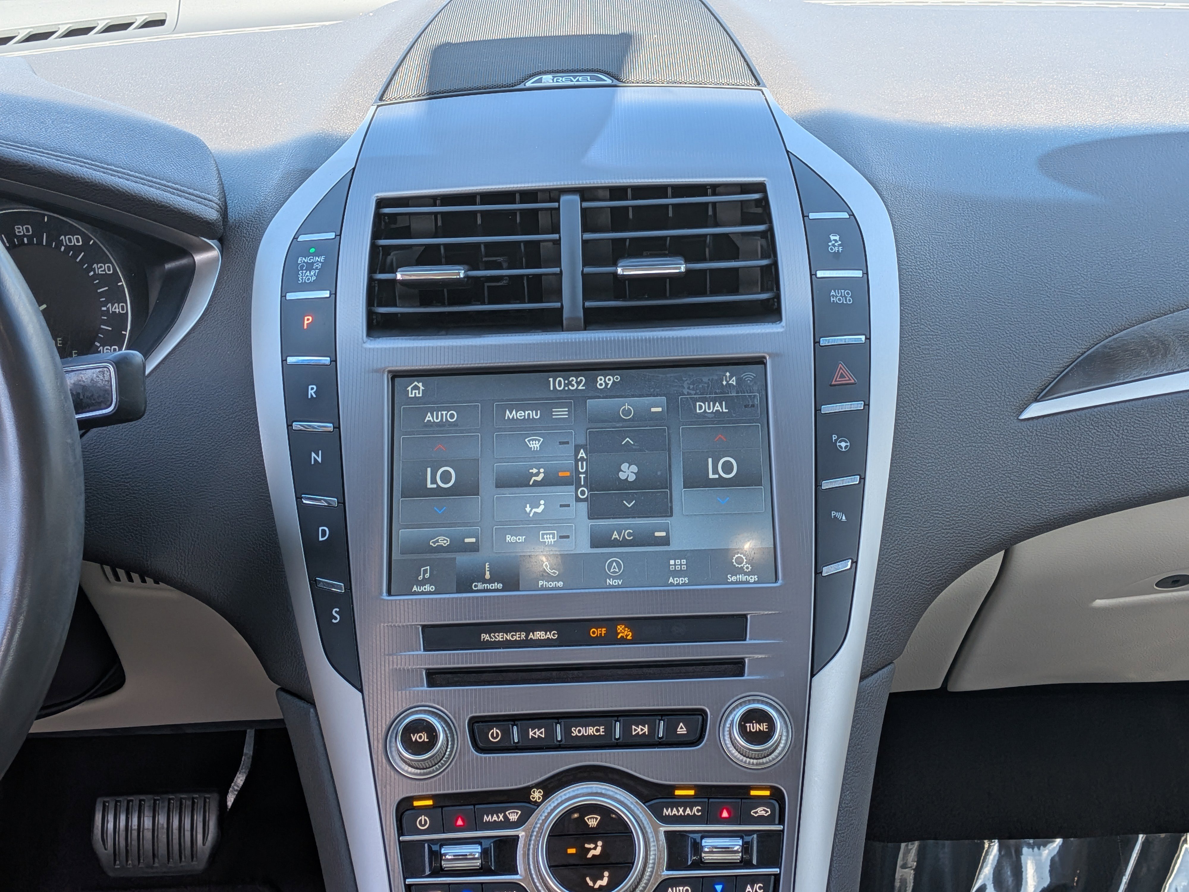 Used 2019 Lincoln MKZ Reserve FWD image 18