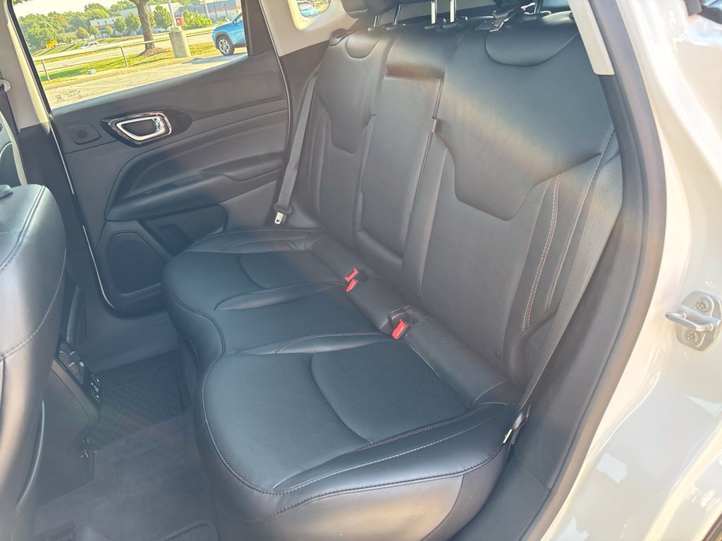 Used 2022 Jeep Compass Trailhawk w/ Trailhawk Elite Group AWD/4WD image 19
