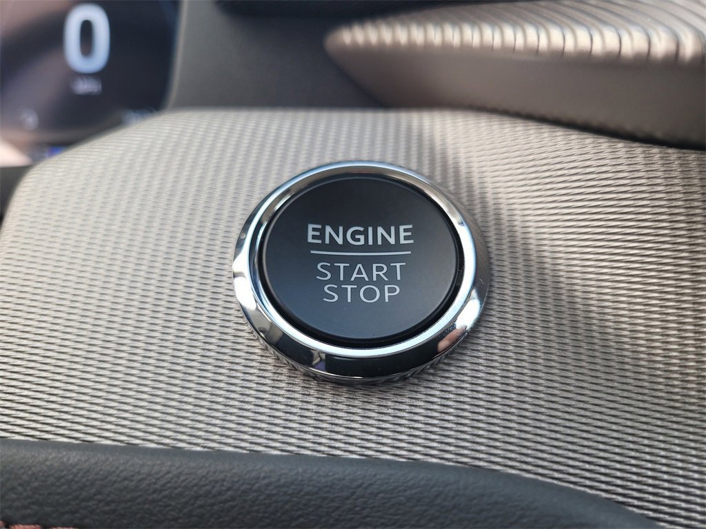 Certified 2025 Ford Explorer Active image 27