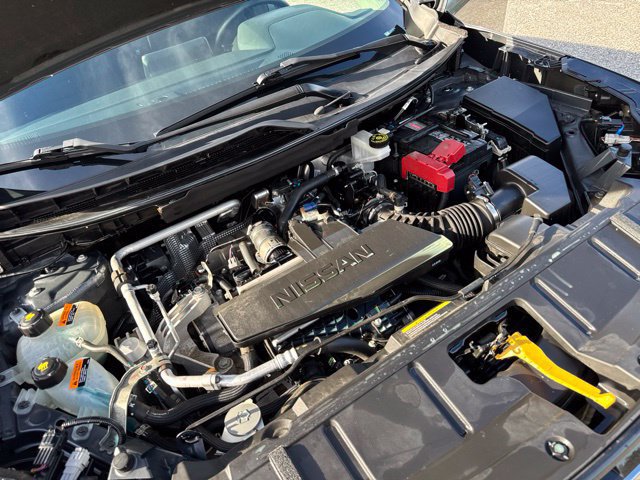 Used 2024 Nissan Rogue S AWD/4WD image 39