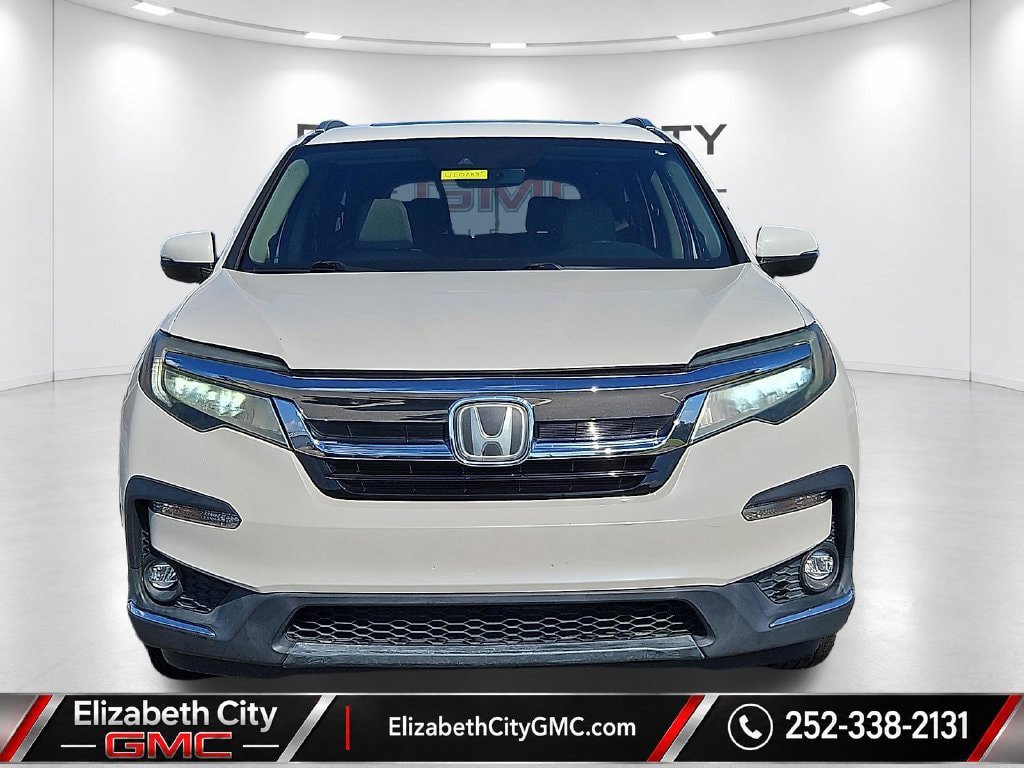 Used 2019 Honda Pilot Touring image 3
