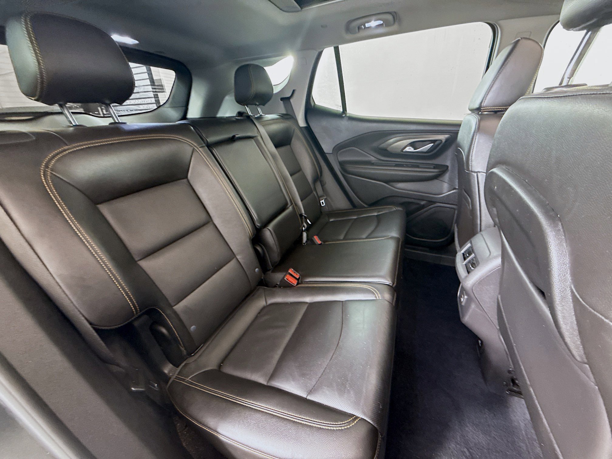 Used 2021 GMC Terrain SLT w/ Elevation Edition image 25