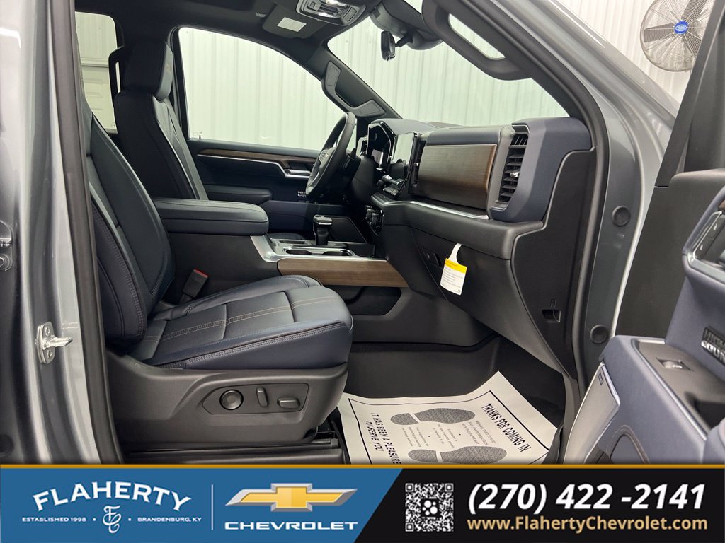 New 2026 Chevrolet Silverado 1500 High Country w/ High Country Premium Package AWD/4WD image 8