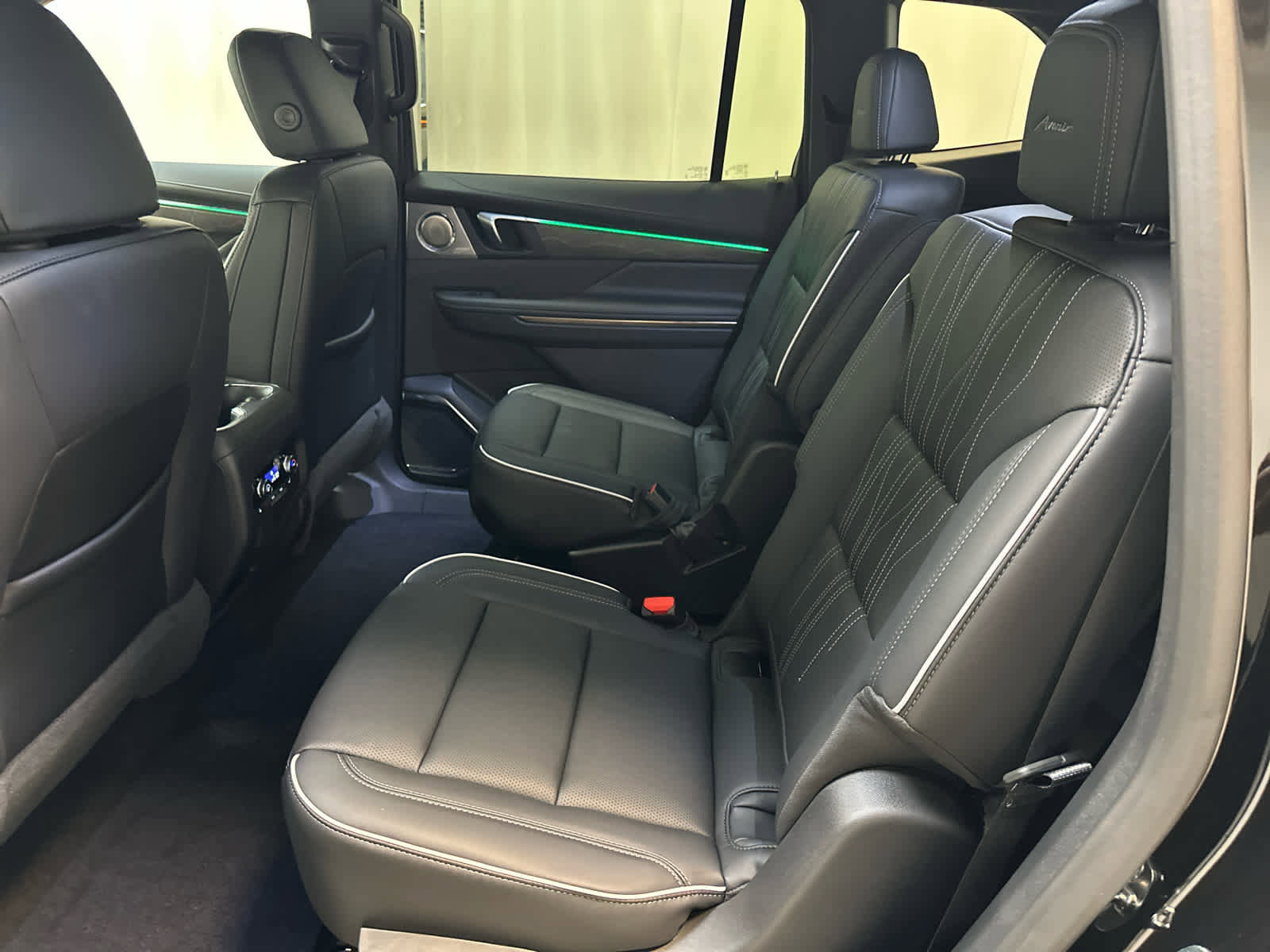 New 2026 Buick Enclave Avenir image 6
