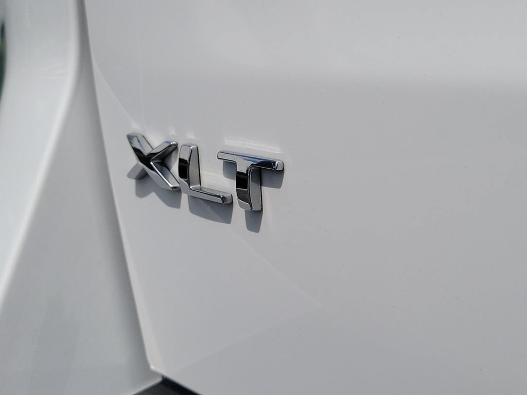Used 2024 Ford Expedition XLT RWD image 7