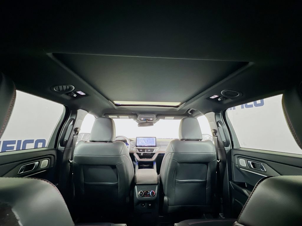 Used 2025 Ford Explorer ST w/ Sun And Sound Package AWD/4WD image 37