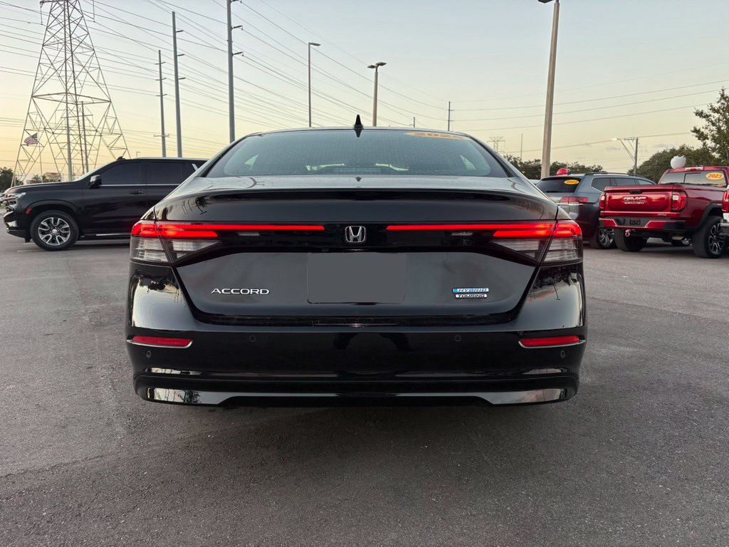 Used 2025 Honda Accord Touring image 4