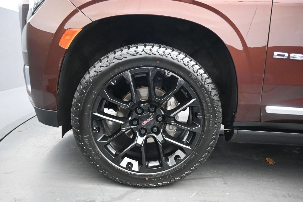 Used 2023 GMC Yukon XL Denali AWD/4WD image 71