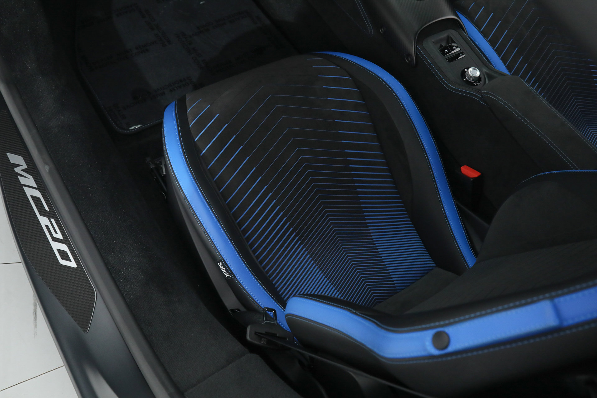 Certified 2022 Maserati MC20 Coupe image 26