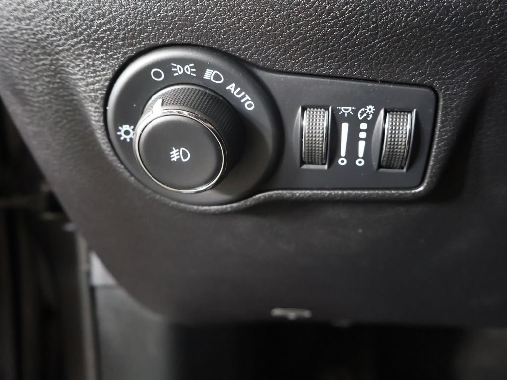 Used 2022 Jeep Compass Limited AWD/4WD image 34