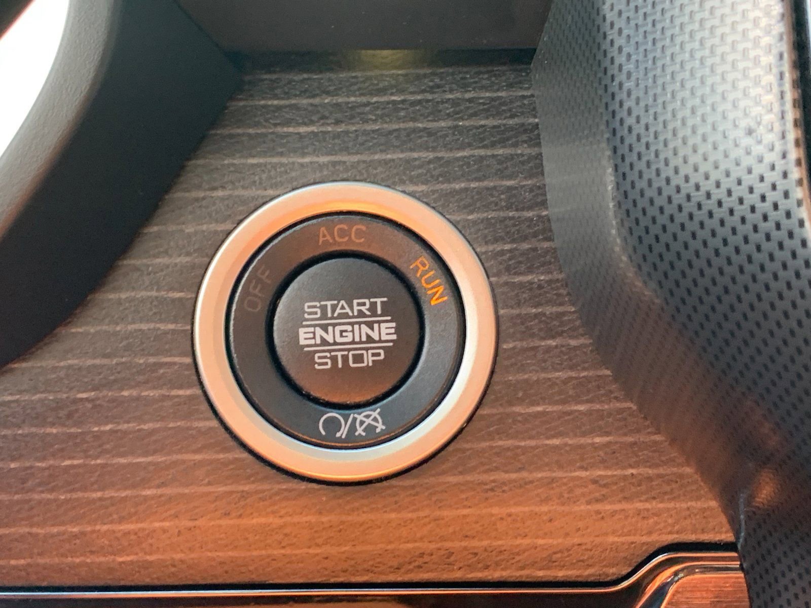 Used 2023 RAM 2500 Limited image 25