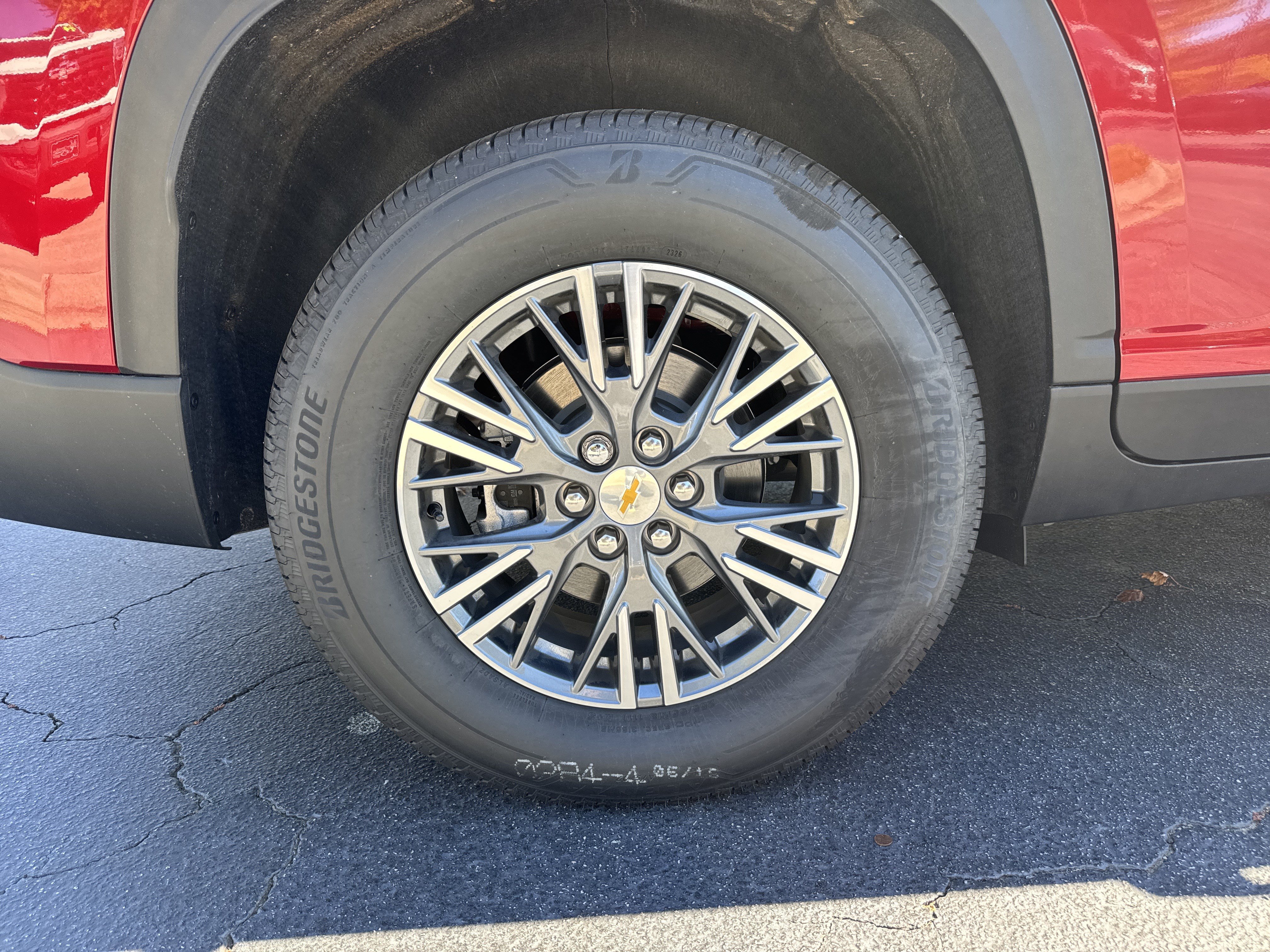 New 2026 Chevrolet Traverse LT FWD image 18