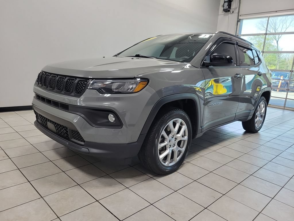 Certified 2023 Jeep Compass Latitude AWD/4WD image 6