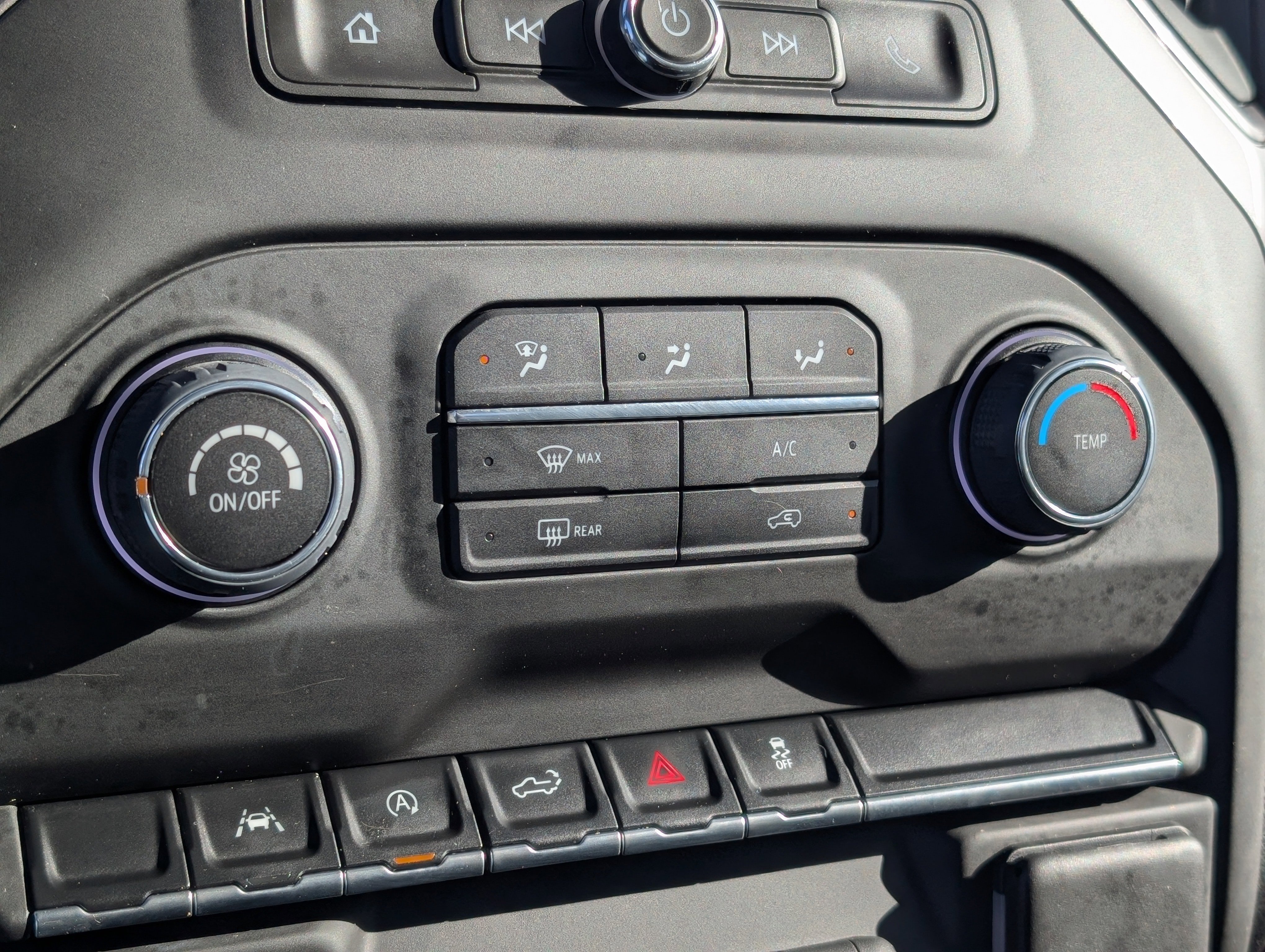 Certified 2022 Chevrolet Silverado 1500 Custom w/ LPO, Dark Essentials Package image 19